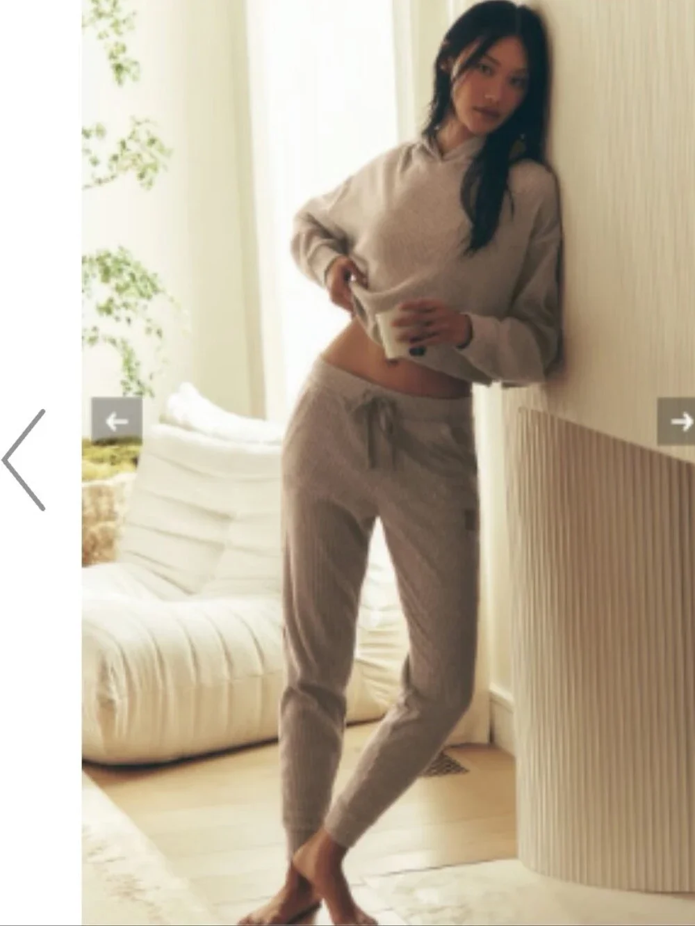 ALO Yoga Muse Ribbed Drawstring Sweat Pants in Tan